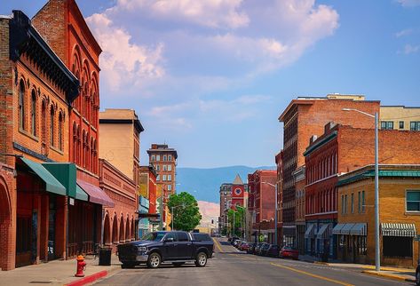 8 Most Laid-Back Small Towns in Montana Small Town Montana, Flathead Lake, Scenic Beauty, Traverse City, Glacier National, Lake Superior, Glacier National Park, Day Hike, Lake Michigan