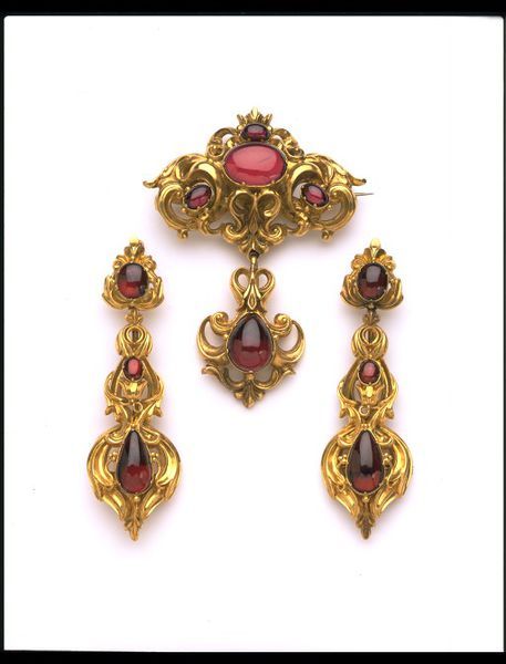 Victorian Accessories, Sparkly Accessories, Georgian Jewelry, Historical Jewellery, Garnet Jewelry, Garnet Earrings, Snow Jacket, I Love Jewelry, Victorian Jewelry