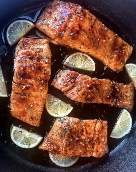 Honey Lime Salmon Honey Lime Salmon, Salmon Lime, Lime Salmon Recipes, Best Salmon Recipe, Salmon Soy Sauce, Honey Salmon, Glam Kitchen, Lime Salmon, Salmon Seasoning