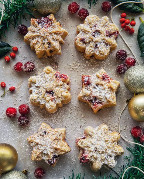 Cranberry Vanilla Almond Cakelets – Plantifully Based Nordic Ware Cakelet Recipes, Cakelet Recipes, Nordicware Recipes, Mold Recipes, Easy Holiday Dessert, Christmas Bakes, Easy Holiday Desserts, Sweet Red Bean, Cranberry Almond