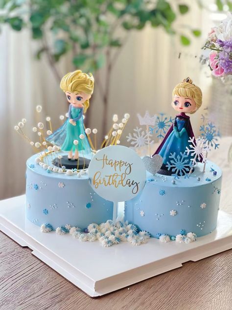 Frozen Birthday Cake For Twins, Kue Tart Frozen, Elsa Cake Birthday, Elsa Frozen 2 Cake, Twins Birthday Cake Ideas, Simple Frozen Theme Cake, Elsa Cake Ideas, Frozen Cake Design, Elsa Cake Design