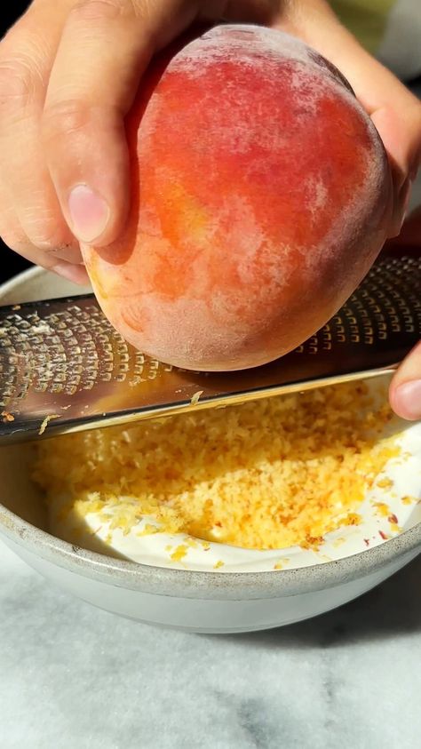 Carolina Gelen | FROZEN PEACHES AND CREAM — inspired by @littlefatboyfrankie ‘s genius fruit shaved ice. I can’t stop making this dessert: it’s refreshing… | Instagram Frozen Peaches And Cream With Pistachios, Frozen Peaches And Cream, Grated Frozen Peach, Frozen Shaved Fruit, Frozen Fruit Shaved Ice, Shaved Frozen Peaches, Brownie Deserts, Ice Recipes, Peaches And Cream Dessert