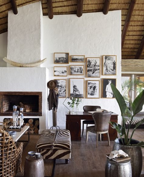 Safari Lodge Decor, Safari Lodge Interior, Out Of Africa Style, Africa Home Decor, African Home Design, Horse Safari, Safari Aesthetic, Lodge Interiors, Warm Dining Room