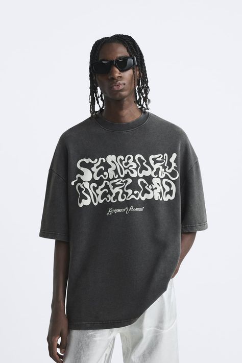 Men's T-shirts | ZARA United States - Page 2 Street Knowledge, Zara Tshirt, Dress Down Friday, T Shirt Logo Design, Cool Shirt Designs, Zara Men, Shirt Logo Design, Swimwear Suits, Zara T Shirt