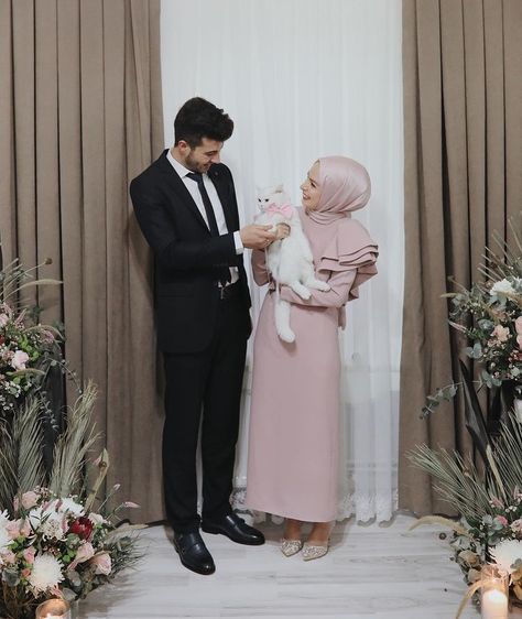 Hijab Engagement Dress, Hijab Engagement, Dress Hijab Bridesmaid, Turkish Hijab, Turkish Dress, Dress Engagement, Engagement Dress, Engagement Dresses, Ootd Hijab