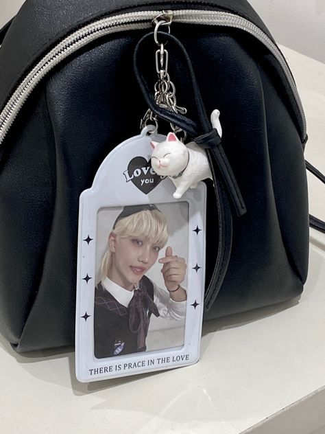 Id Holder Aesthetic, Kpop Fans Aesthetic, Photocard Holder Aesthetic, Kpop Life Aesthetic, Kpop Things Aesthetic, Kpop Aesthetic Instagram, Kpop Fan Aesthetic, Pc Holder Kpop, Kpop Aesthetic Pics