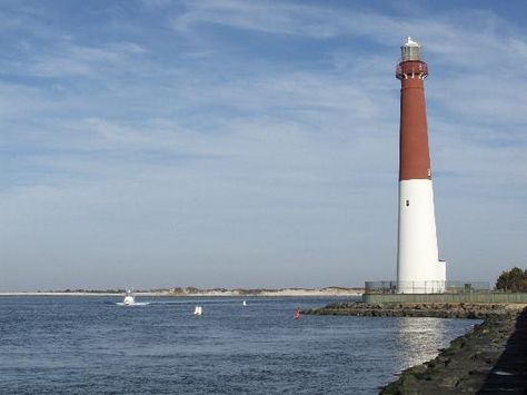 Old Barney - Picture of Barnegat Lighthouse State Park, Barnegat Light - TripAdvisor Barnegat Lighthouse Tattoo, Bass Harbor Lighthouse, Fisgard Lighthouse, Morris Island Lighthouse, Lighthouse Tattoo, Barnegat Lighthouse, Brant Point Lighthouse, Island Pictures, Lighthouse Painting