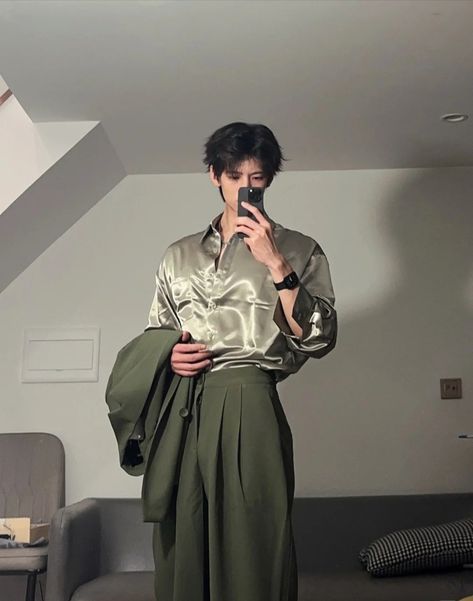 Korean Street Fashion Men, Alternate Reality, Genderless Fashion, Street Fashion Men Streetwear, Mens Casual Dress Outfits, Men Stylish Dress, Guys Clothing Styles, Cool Outfits For Men, Prom Outfits