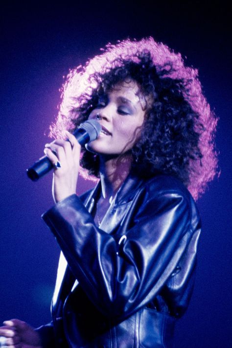 Whitney Houston Cissy Houston, Bobbi Kristina Brown, Dionne Warwick, Kevin Costner, Diana Ross, Whitney Houston, Music History, Pop Rock, Music Legends