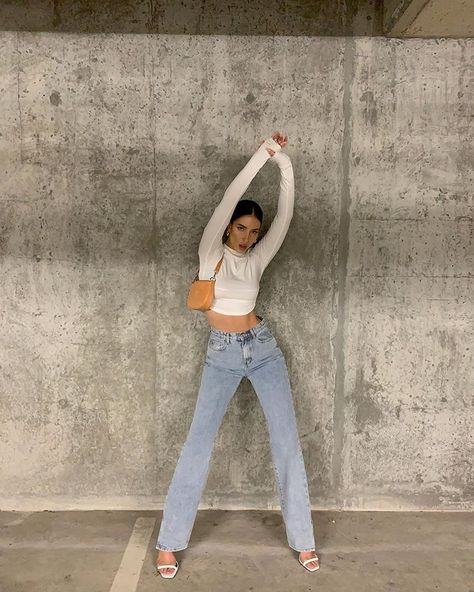 IVONA ZUPET on Instagram: “While other people are on their second holiday this year, I’m in my garage doing photoshoot... 💪🏼 Wearing top @runawaythelabel / Discount…” Crop Top Long Sleeve Outfit, Top Long Sleeve Outfit, Turtle Neck Outfit Aesthetic, White Turtle Neck Outfit, Turtle Neck Outfit, Ivona Zupet, White Turtle Neck, Long Sleeve Outfit, Blue Jean Outfits