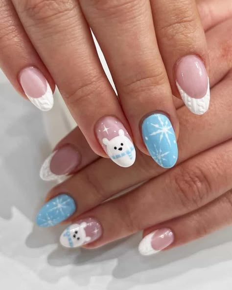 Looking for Christmas nails inspiration? You have to see this list of stunning White Christmas nails for 2023! There's acrylic, gel, long, short, coffin, almond, simple designs, minimal aesthetic, and cute art you'll love! Try snowflakes, gold foil, red and white candy cane, or solid white with cable-knit texture. You'll love these ideas for the holiday season! Christmas Nails Inspo Short, Nail Designs Xmas, Nails Design For Winter, Cute Nail Ideas Christmas, Winter Nails Short Acrylic, Nails Aesthetic White, Xmas Nail Ideas Simple, Nail Art Designs Christmas Simple, Nails Winter Design