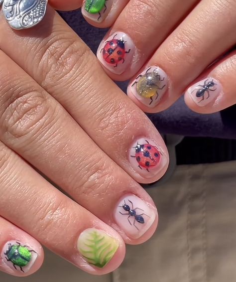 Nail Ideas Green Short, Colorful Nail Art Ideas, Twee Style Nails, Simple Nature Nails, Bugs Nail Art, Bug Nails Acrylic, Wacky Nail Designs, Weird Girl Nails, Maximalist Short Nails