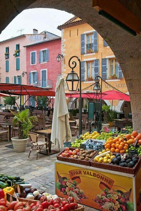 French market Open Air Market, Italian Cafe, Juan Les Pins, French Market, Provence France, Fresh Fruits, French Countryside, Watercolor Inspiration, Travel Memories