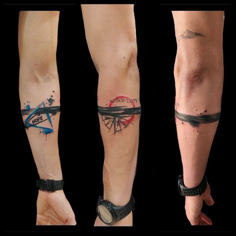 Band Leg Tattoo, Tatoos Men Hand Band, Arm Band Tattoos For Men, Tattoo Armband, Bracelet Tattoo For Man, Half Sleeve Tattoo Stencils, Band Tattoos For Men, Tato Flash, Trash Polka Tattoo Designs