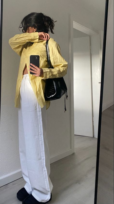 Puffy Sandals Outfit, Yellow Dress Shirt Outfit, Spring Outfits Yellow Shirt, Yellow Shirt Outfit Aesthetic, Aesthetic Yellow Outfits, Yellow Fits Aesthetic, Summer Outfits Japanese, Yellow Black Outfit, Yellow Oversized Shirt Outfit