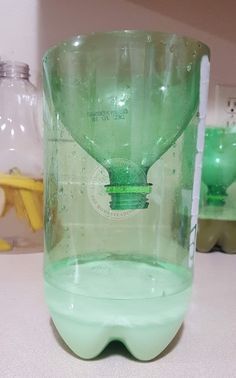 Mosquito Trap Diy, Mosquito Yard Spray, Homemade Bug Repellent, Diy Bug Repellent, Mosquito Repellent Candle, Mosquito Repellent Homemade, Mosquito Traps, Diy Mosquito Repellent, Bug Trap