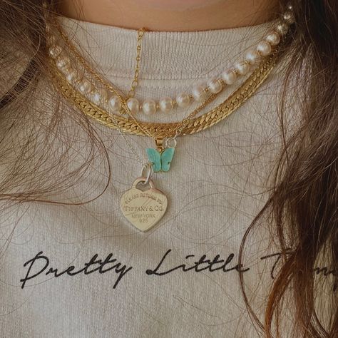 Tiffany Necklace Aesthetic Layering, Layering Tiffany Necklaces, Layered Tiffany Necklaces, Tiffany Return To Tiffany Necklace, Tiffany Necklace Layering, Gold Tiffany Necklace, Tiffany Gold Necklace, Return To Tiffany Necklace, Tiffany Gold