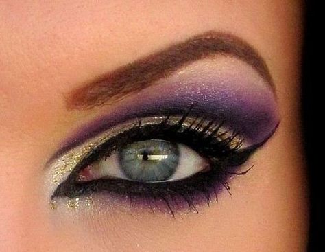 Gold Smokey Eye, Smoky Eyes, Purple Eyes, Blue Eye, Evil Queen, Halloween Make, Costume Makeup, Eye Make, Makati