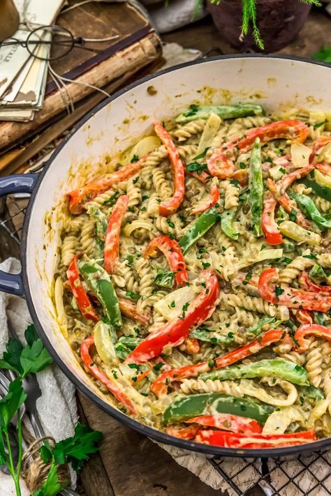 Rich, velvety, and comforting, this one-pot Vegan “Cheesesteak” Pasta Skillet is pure deliciousness and ready in 30 minutes. #wholefoodplantbased #vegan #oilfree #glutenfree #plantbased | monkeyandmekitchenadventures.com Vegan Cheesesteak, Cheesesteak Pasta, Monkey And Me Kitchen Adventures, Monkey And Me, Pasta Skillet, Healthy Oil, 2023 Recipes, Potato Cheese, Skillet Pasta