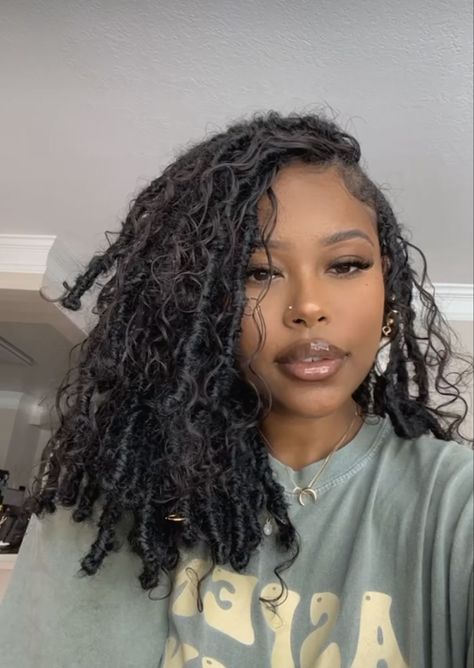 Faux Locs Women, Locs Mixed With Curly Hair, Short Vacation Hair For Black Women, Curly Hair With Locs, Marley Locs Styles Faux Dreads, Goddess Bubble Braids, Vacation Protective Styles, Earthy Hairstyles Black Women, Messy Locs Hairstyles