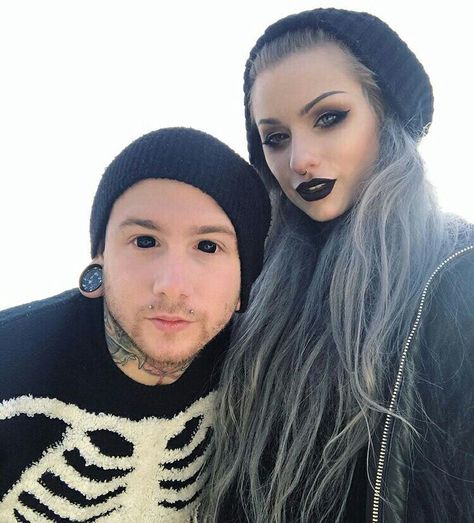 Ryan Malarkey, Josh Balz, Boho Mom Outfits, Ryan Ashley Malarkey, Ryan Ashley, Boho Mom, Geniale Tattoos, Alt Girls, Ink Master