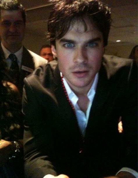 ian somerhalder, damon salvatore e rare imagem no We Heart It Ian Salvatore, Ian E Nina, Ian Joseph Somerhalder, Ian Somerhalder Vampire Diaries, Filmy Vintage, Vampire Diaries Poster, Damon Salvatore Vampire Diaries, The Vampire Diaries 3, Vampire Diaries Guys