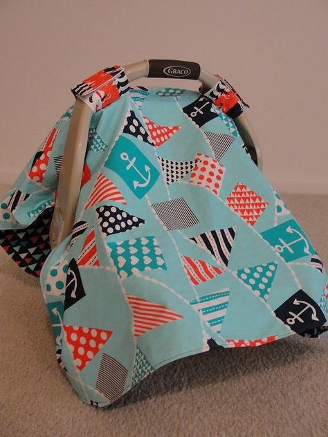 Car Seat Cover Tutorial: A cute, easy canopy for your baby's car seat that is durable and looks great! Diy Car Seat Cover, Sewing Machine Cover, Infant Car Seat Cover, Baby Sewing Projects, Future Children, Baby Projects, Diy Car, Car Seat Cover, Sewing Projects For Beginners