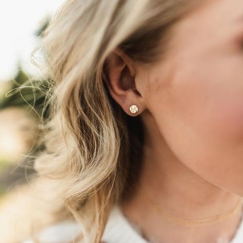 Classic stud earrings perfect for everyday wear and dangle earrings for the perfect touch of elegance! Smooth or hammered textures available! Red Earrings Stud, Stud Earrings Unique, Circle Stud Earrings, Geode Earrings, Simple Stud Earrings, Lace Jewelry, Circle Earrings Studs, Hammered Metal, Tiny Stud Earrings