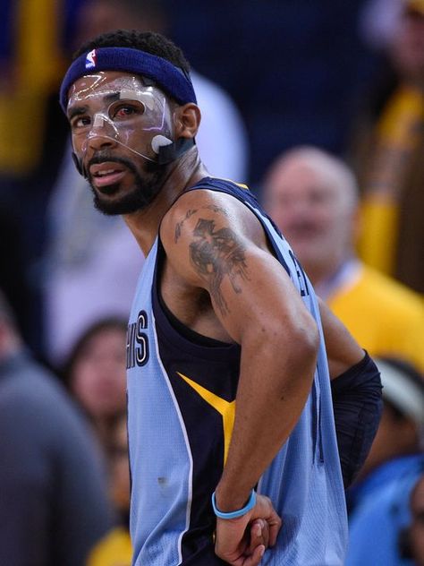 Mike Conley, the Memphis Grizzlies' heroic Masked Man, is unbreakable NBA: Playoffs-Memphis Grizzlies at Golden State Warriors Mike Conley, Golden State Warriors Basketball, Baseball Tournament, Bluff City, Jordan Basketball Shoes, Warriors Basketball, Injury Recovery, Basketball Legends, Nba Playoffs