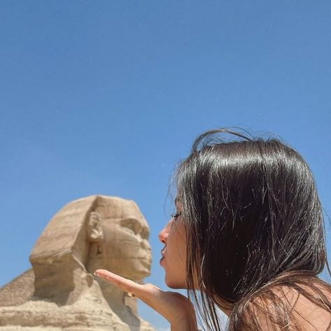 l i l i on Instagram: "#esfinge #egypt🇪🇬" Egypt Photo Ideas, Egypt Outfits, Egypt Aesthetic, Egypt Travel, Dream Travel Destinations, Gap Year, I Want To Travel, Cute Aesthetic, Jolie Photo