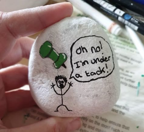 Funny Rock Painting Ideas, Funny Rocks, Inspirational Rocks, Funny Rock, Holguin, Diy Rock Art, Painted Rocks Kids, Painting Ideas Easy, Painted Rocks Craft