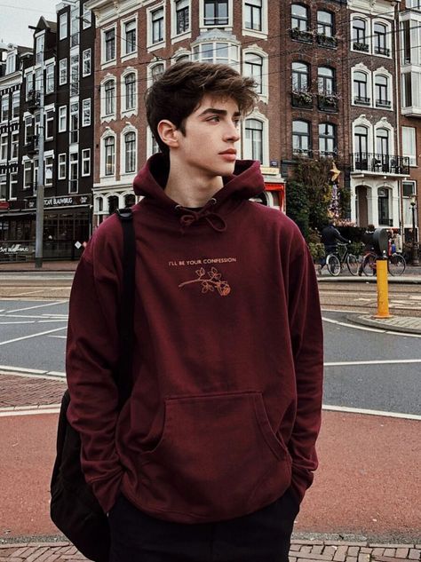 Hoodie Outfit Men, Dylan Obrian, Dylan Obrien, Streetwear Inspiration, Urban Style Outfits, Teen Boy Outfits, Outfits Hombre, Gucci Mane