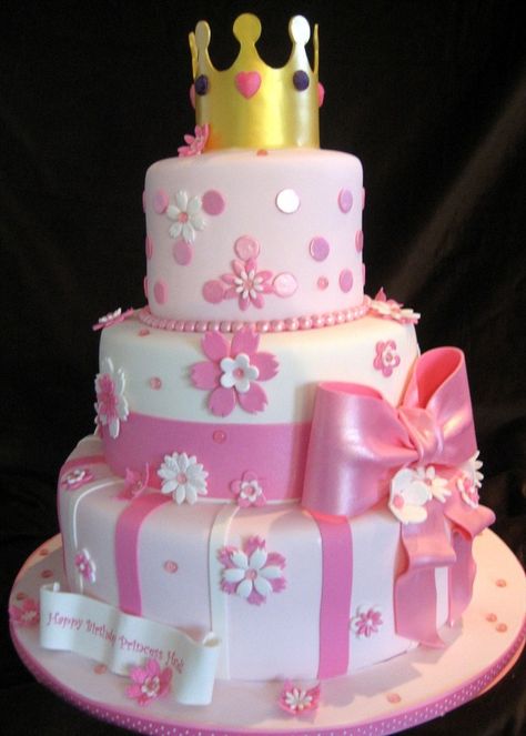 princess birthday party ideas for girls | Three tier princess cake for 4-year-old little girl (Big party though ... Birthday Cake With Flowers, Princess Birthday Cake, Pink Birthday Cakes, Beautiful Birthday Cakes, Cookies N Cream Cookies, Childrens Birthday Cakes, Princess Cake, Girl Cake, Birthday Food