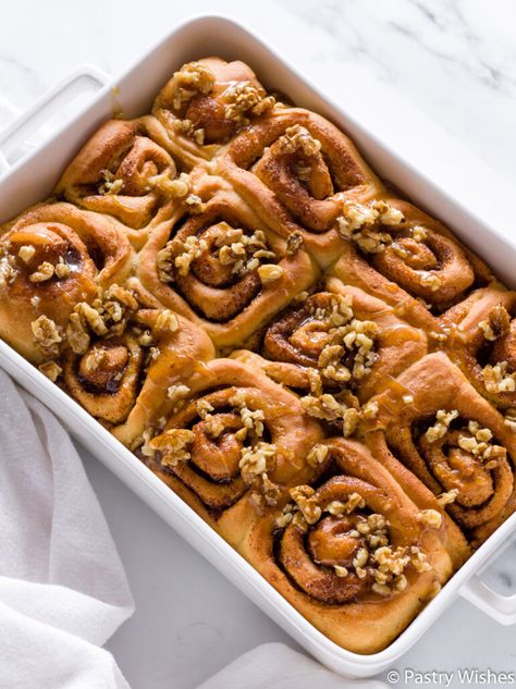 Eggless Cinnamon Rolls, No Egg Recipes, Orthodox Fasting, Gooey Cinnamon Rolls, Cinnamon Roll Bake, Crunchy Mama, Fasting Recipes, Vegan Cinnamon Rolls, Yeast Recipes