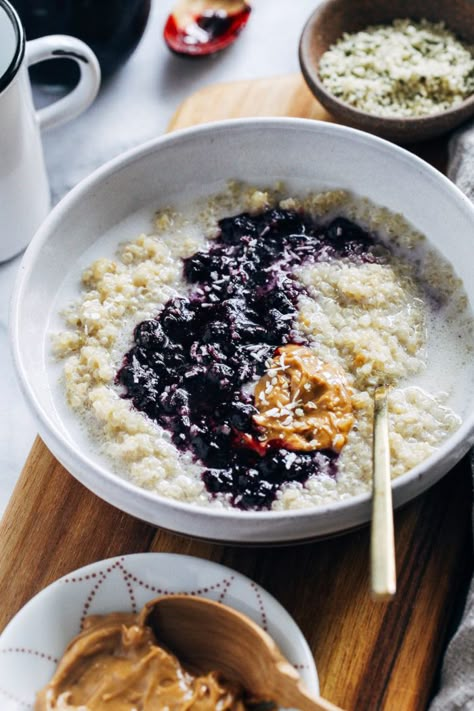 Warm Quinoa Breakfast Bowls- packed full of protein and fiber, these breakfast bowls are sure to keep you full for hours! Quinoa Breakfast Bowl, Blueberry Compote, Quinoa Breakfast, Breakfast Bowl, Think Food, Quinoa Recipes, Vegan Breakfast, Breakfast Bowls, Breakfast Casserole