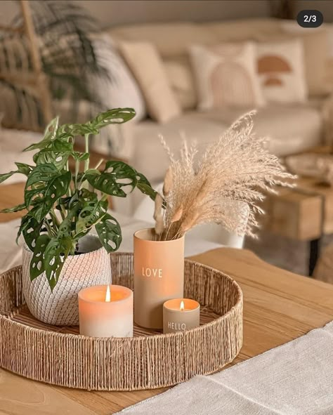 Candles Centerpieces For Home, Boho Table Centerpieces For Home, Table Tray Decor Ideas Living Room, Living Room Flower Decor, Bedroom Accessories Decor, Coffee Table Centerpiece Ideas, Wooden Table Decor, Coffee Table Arrangements, Coffee Table Decor Tray