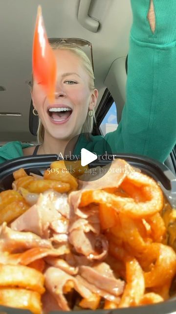 Samantha Milton on Instagram: "Arby’s Order✨ eating in a calorie deficit for weight loss 505 calories + 24g protein Here’s what l order: -Classic beef and cheddar sandwich in a bowl NO BUN (240 cals) -SNACK SIZE curly fry (250 cals) -1 Arby’s sauce (15 cals) -Diet soda (0 cals) This is obviously a lower protein meal! Again, I do not eat fastfood everyday. This series is meant to serve as lower calorie suggestions that you can have as a treat or on-the-go while still maintaining a calorie deficit for weight loss! I eat 3 meals a day (roughly 1500 cals) and I don’t snack. #arbys #curly #fries #beef #and #cheddar #bowl #menu #hack #lowcalorie #loadedfries #sauce #cheese #drivethru #onthego #caloriedeficit #order #quick #mealprep #weightloss #meal #idea #lunch #pcos" Arbys Curly Fries, Sandwich In A Bowl, Beef And Cheddar Sandwich, Calorie Deficit Meals, Calorie Deficit Snacks, Cottage Cheese Dinner, Cheddar Sandwich, Beef And Cheddar, 3 Meals A Day