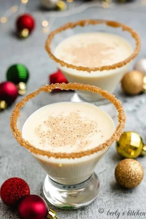 The 7 Best Egg Nog Martini Recipes - Cocktails Cafe Martini With Rumchata, Egg Nog Martini, Eggnog Martini Recipe, Eggnog Martini, Alcoholic Eggnog, Eggnog Cocktail, Eggnog Fudge, Christmas Eggnog, Christmas Party Drinks