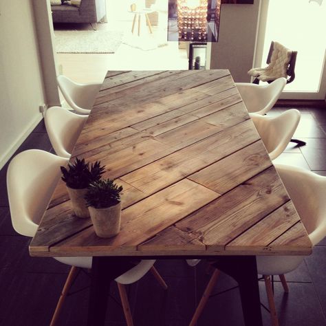 Remodel Entryway, Diy Esstisch, Diy Dining Table, Diy Dining, Dinner Table Decor, Farmhouse Dining, Diy Table, Garden Diy, Wooden Table