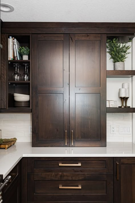 Timeless Walnut Kitchen, Best Brown Paint For Kitchen Cabinets, Kitchen Design Dark Brown Cabinets, Kitchen Lighting Fixtures Dark Cabinets, Dark Wood With Gold Hardware, Brown Kitchens Ideas, Backsplash Tile With Dark Cabinets, Modern Espresso Kitchen Cabinets, Dark Brown Stained Kitchen Cabinets