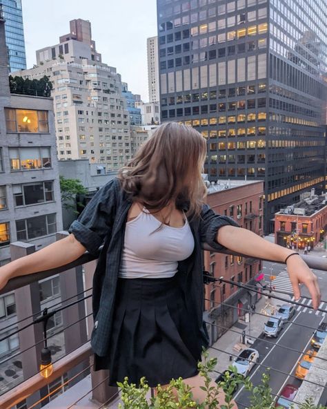 girl skirt flannel city NYC New York cute aesthetic outfit doc martens roof top street Vegas Fits, Cute Aesthetic, Roof Top, Aesthetic Outfit, Doc Martens, Aesthetic Clothes, Las Vegas, Roof, Ruffle Blouse