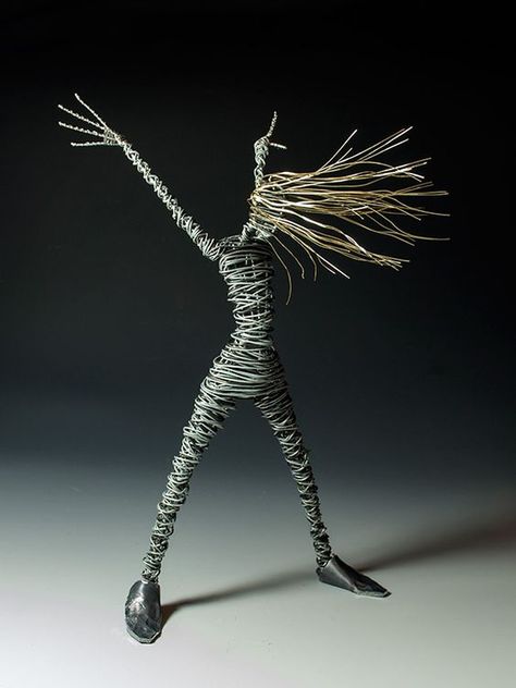 Human Figure Sculpture Wire Art, Sculpture Wire, Art Fil, Copper Wire Art, Wire Sculptures, Wire Art Sculpture, Art Wire, Bijoux Fil Aluminium, Spirit Dolls