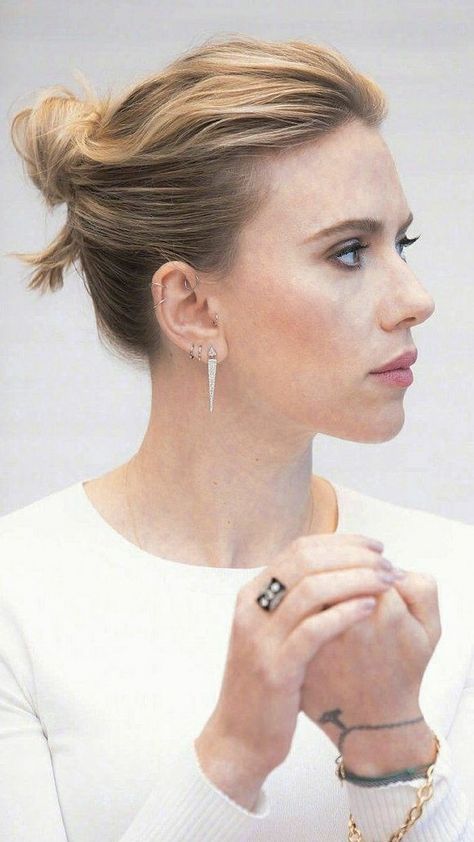 Growing Your Hair Out, Lobe Piercing, Scarlett Johansson, Womens Haircuts, Bun Hairstyles, Up Hairstyles, Scarlet, Hair Lengths, Ear Piercings