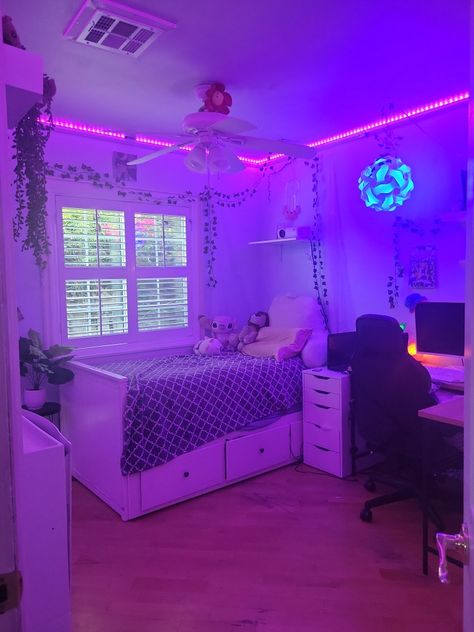 Gamer room with plants and led lights Gamer Room Led Lights, Gamer Plant Room, Neon Green Room Aesthetic, Led Gamer Room, Room Inspo Aesthetic Purple, Green And Purple Dorm Room, Gamer Bedroom Girl, Gamer Girl Room Ideas, Purple And Green Room