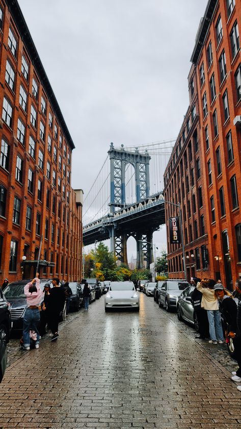 DUMBO BROOKLYN #dumbo #dumbonyc #nyc Nyc Fall Aesthetic, Pineapple Street, Brooklyn Cafe, Dumbo Nyc, Brooklyn Dumbo, New York City Pictures, Dumbo Brooklyn, Nyc Fall, Different Aesthetics