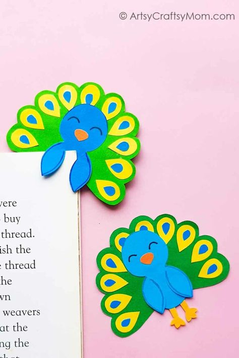 This adorable Peacock Bookmark Craft is super easy for kids of all ages to make! Great craft for learning about India's national symbols. Janmashtami Crafts For Kids, Janmashtami Drawing Easy For Kids, National Symbols Of India For Kids Craft, Krishna Craft For Kids, Krishna Craft Ideas, Peacock Craft Preschool, National Symbols Of India For Kids, Janmashtami Activity For Kids, Welcome Cards For Kids