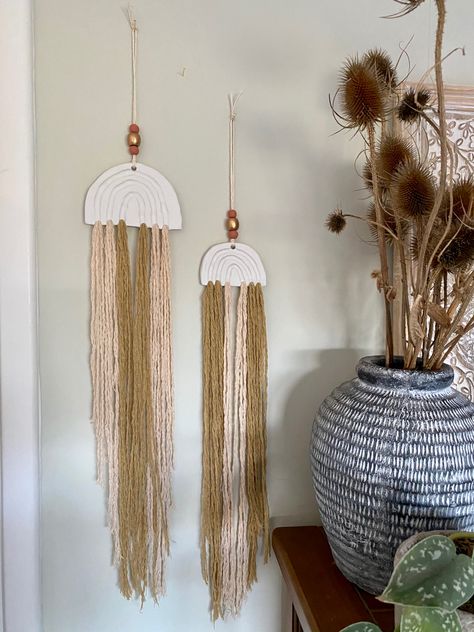 A lovely pair of Neutral themed clay and macrame cord rainbow wall decorations🌈💚 These two beauts that I have created have a really lovely, earthy, Natural vibe🙂 Fabulous alternative deconstructed macrame cord rainbows that would add a dash of boho chic to any wall💚 Clay Macrame, Bohemian Clay Art, Pottery With Macrame, Air Dry Clay And Macrame, Macrame Ceramic, Balsa Wood Crafts, Clay Wall Hanging, Diy Air Dry Clay, Rainbow Nursery