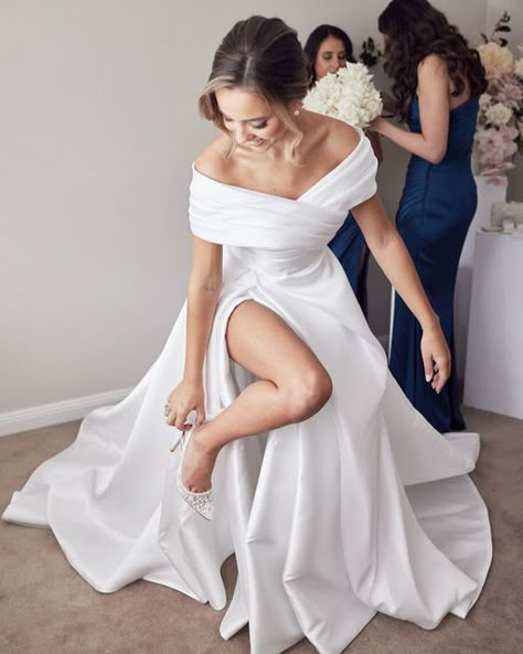 Mariana Hardwick Emporium on Instagram: "Moments with bride Monika, wearing a customised ROSE gown featuring a detachable collar.​​​​​​​​ ​​​​​​​​​​​​​​​​ Captured by @lostinlove_photography ​​​​​​​​" Wedding Dresses Patterns, Wedding Dresses With Pearls, Mariana Hardwick Wedding Dress, Wedding Dress Over 40, Maid Of Honor Gown, Mariana Hardwick, Rose Gown, Short Sleeve Wedding Dress, Pearl Veil