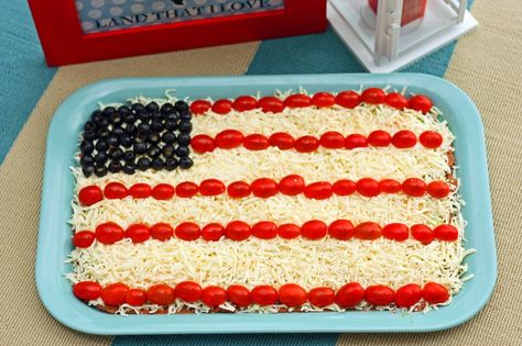 Patriotic Party Dip.  This yummy 7 layer dip is the perfect appetizer for your 4th of July party.  www.superhealthykids.com Flag Dip, Layered Bean Dip Recipe, Memorial Day Foods, Layered Bean Dip, Bean Dip Recipes, Party Dip Recipes, Seven Layer Dip, Party Dip, Super Healthy Kids