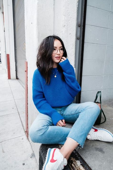 Nike Cortez Outfit, Blue Sweater Outfit, Monochromatic Fashion, Tumblr Outfits, Street Style Chic, Mode Inspo, Blue Sweater, Edgy Outfits, Street Chic